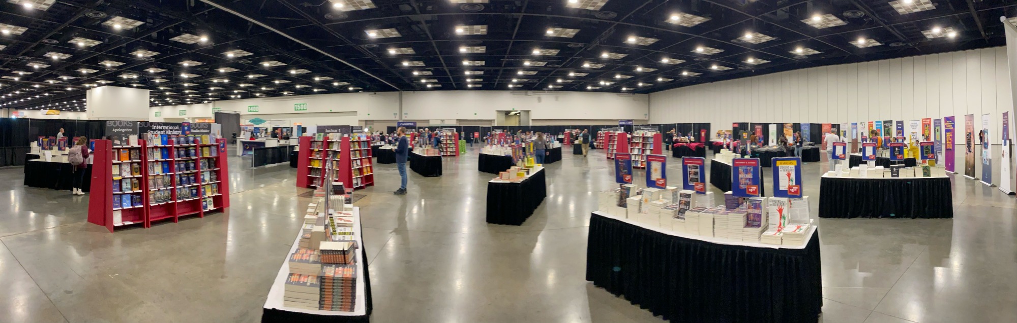 Urbana 22 Bookstore Panorama